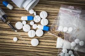 الخمر: مابين أوهام المرح ودوامات الاكتئاب