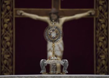 خميس الأسرار أسبوع الآلام: صلاة المساء والصباح ونصف النهار – طقس ماروني