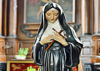 مسبحة القديسة ريتا