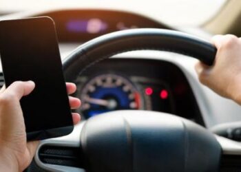 صلاة عند قيادة السيارة