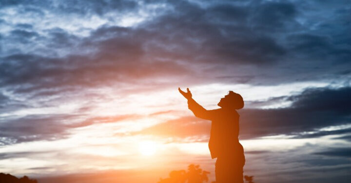 صلاة لالتماس الفضائل – مُقتبسة عن صلاةٍ للقِدّيسِ توما الأَكْوينيّ