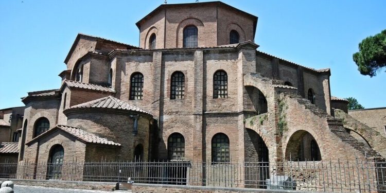 الفن البيزنطي في الكنائس – الفن الكنسي