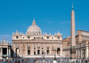 كاتدرائية القديس بطرس – كنائس ايطاليا