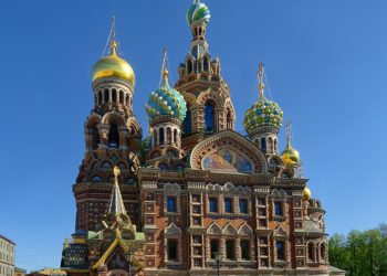 كنيسة المخلص على الدم (روسيا) – كنائس متفرقة