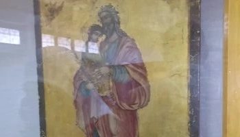 أيقونة أثرية “يوسف النجار يحمل المسيح” – تاريخ الايقونة