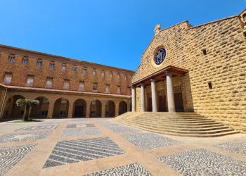 بازيليك سيدة الأيقونة العجائبية للآباء اللعازريين(بيروت) – كنائس لبنان