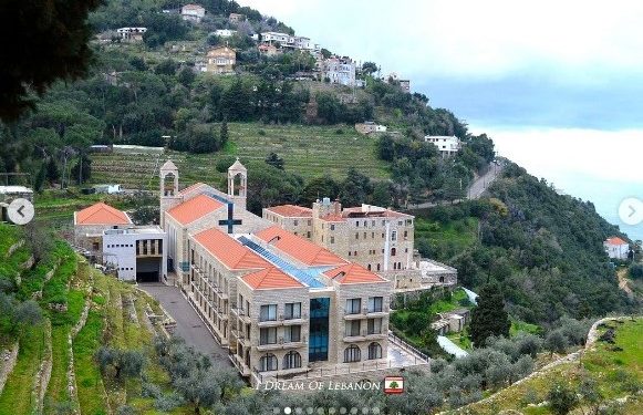 دير المخلص الكريم وتمثال “قلب يسوع الرحمة الإلهيّة” (غوسطا, جبل الرحمة الإلهيّة) (شرح وصور) – كنائس لبنان