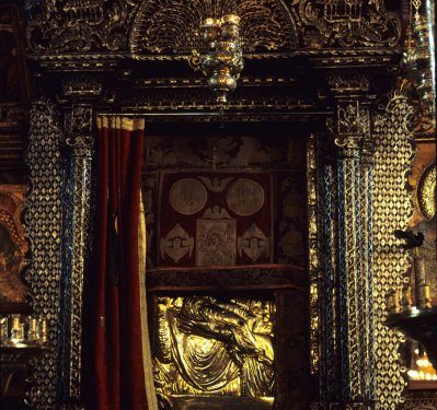 أيقونة والدة الإله “كيكّوس” العجائبيّة الأرثوذكسية في قبرص – تاريخ الايقونة