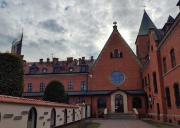 مزار الرحمة الإلهية في بولندا, كراكوف(صور) – كنائس متفرقة