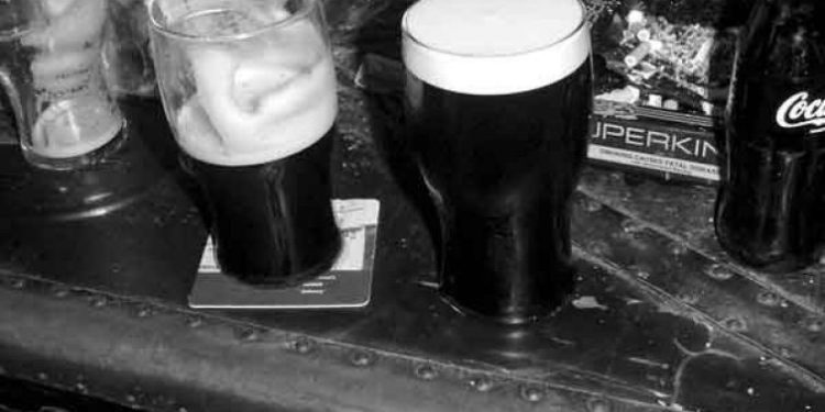 ما موقف المسيحية من شرب الخمر؟