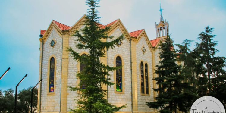 كنيسة مار بطرس وبولس – قرنة شهوان – كنائس لبنان