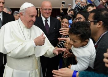 البابا فرنسيس يصف الآباء والأمّهات بـ”الأبطال” ومار يوسف بـ”الصّديق”