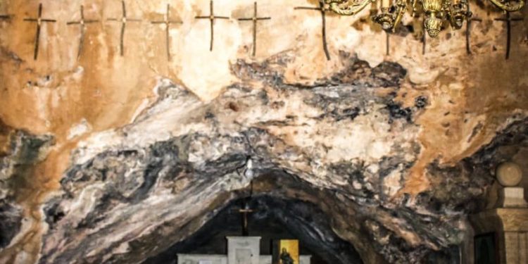 مغارة القدّيسة مارينا – وادي قنّوبين – كنائس لبنان