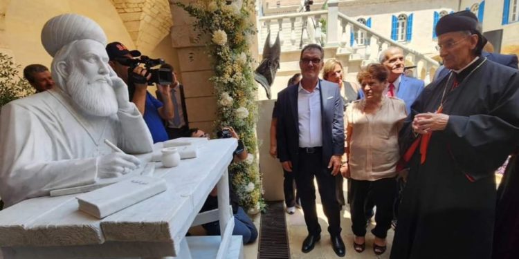 الراعي: البطريرك الدويهي حامل الرسالة الإنجيليّة في هذا الشرق والرافض الخضوع للمال والفساد