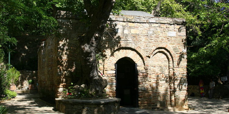 بيت مريم العذراء Meryem Ana Evi – كنائس تركيا