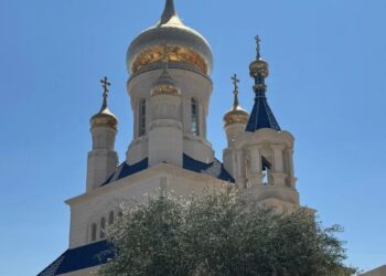 الأولى من نوعها في لبنان “كنيسة سيدة الفرح غير المنتظر – زحلة” وفق الطراز الروسي الأرثوذكسي – كنائس لبنان