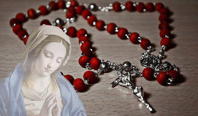 في شهر أكتوبر شهر الورديّة المقدّسة…