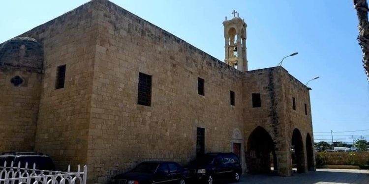 كاتدرائية القديس توما الرسول للروم الكاثوليك – صور – كنائس لبنان