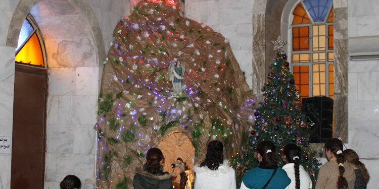 كيفَ نستعد استعداد روحي لموسم عيدِ الميلاد في ظل ظروف حياتنا؟