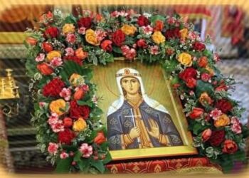 من ومتى قاموا بنقل رفات القديسة بربارة إلى كييف؟