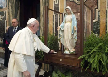 صلاة البابا فرنسيس للعذراء مريم في عيد الحبل بلا دنس