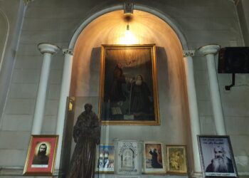 أيقونة فريدة تجمع القديس أنطونيوس الكبير والقديس أنطونيوس البدواني – الايقونة وشرحها