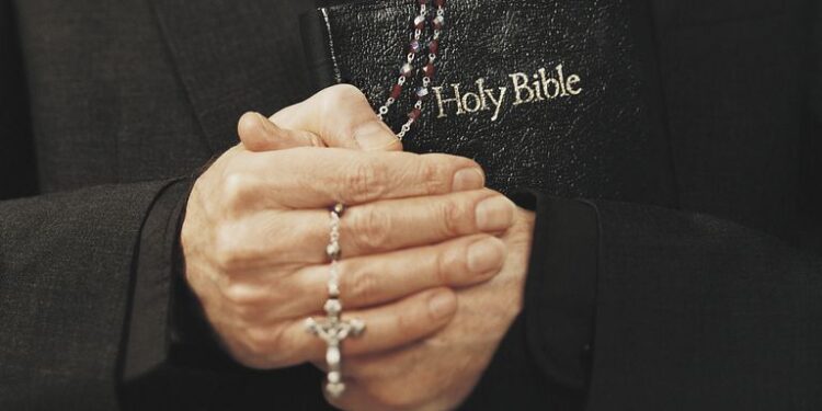 كن أمينا إلى الموت فأعطيك إكليل الحياة – آبائيات