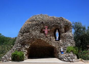 مزار سيّدة لورد – غزير – كنائس لبنان