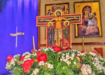 الصّليب المحيي والصّبر الإلهيّ – تيلي لوميار/ نورسات