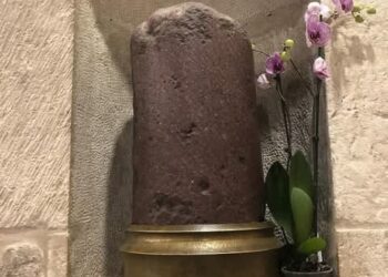 عمود الجلد الموجود في كنيسة الآباء الفرنسيسكان الكاثوليك في كنيسة القيامة