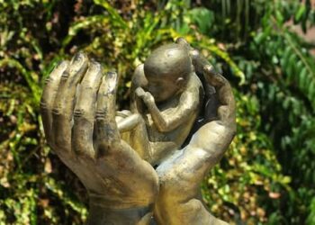 الإجهاض في المسيحية: هل يسمح بالإجهاض سفر العدد (5: 11-22)؟ – ترجمة: محب ماهر  