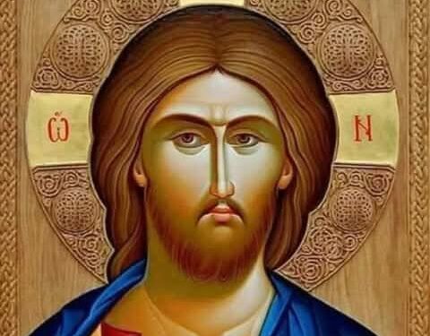 يصوّر القديس متى الإنجيليّ المسيّا كمخلِّصٍ وديّانٍ معاً