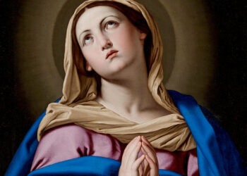 هل ابتسمت العذراء؟