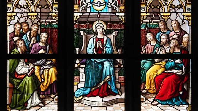 كل ما تريد أن تعرفه عن عيد العنصرة – أصوله تاريخه وعاداته حول العالم