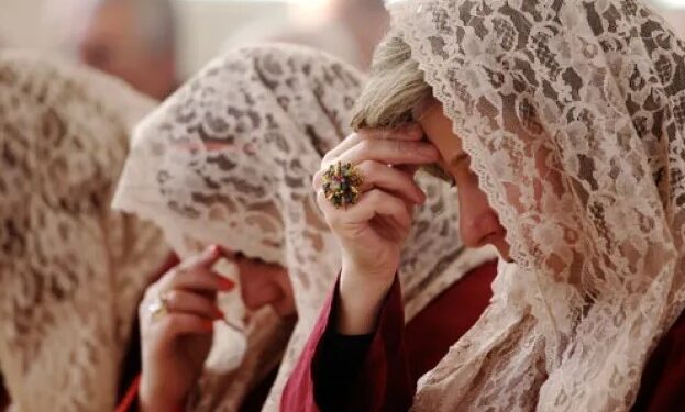 هل غطاء الرأس واجبٌ على المرأة المسيحيّة؟