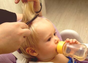 صلاة تقال عند قصّ شعر ولد