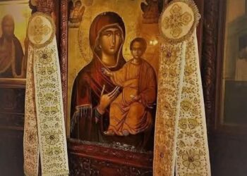 تكريم العذراء مريم واضح في الكتاب المقدس