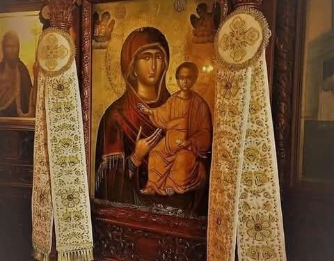 تكريم العذراء مريم واضح في الكتاب المقدس