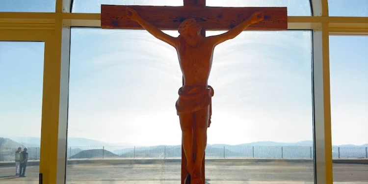 كنيسة مزار مار شربل (فاريا) – كنائس لبنان