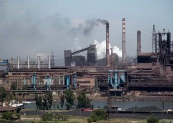 صلاة على مصنع