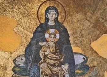 من عجائب أم الله ملكة السماءِ والأرض