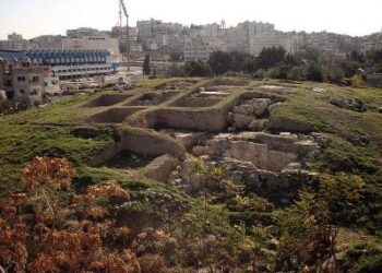 دير الفاروس .. “φάρος ” المنارة اليونانية الضائعة في قلب اللاذقية – كنائس سوريا