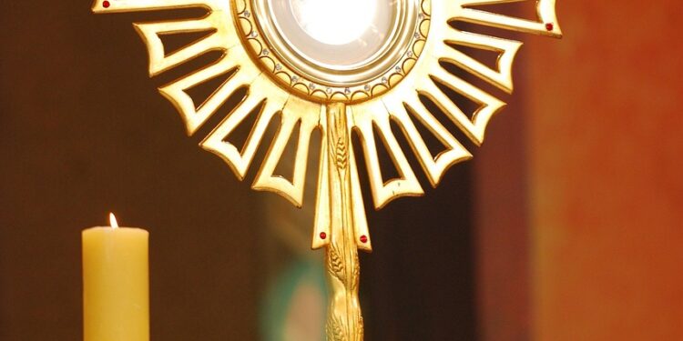 ساعة سجود – الطريق الضيّق والصخرة الثابتة